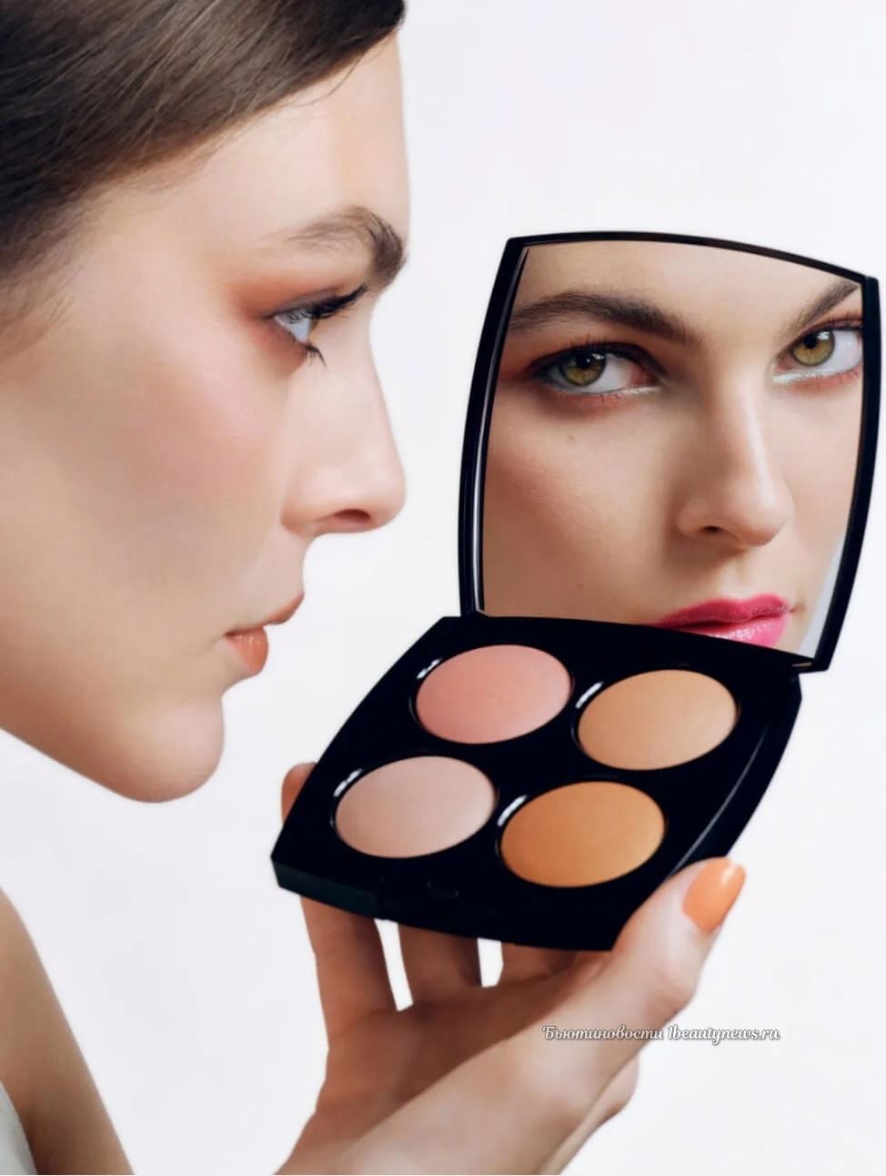 Chanel Jeux de Lumieres Multi-Use Eyeshadow and Highlighter Palette Spring Summer 2025