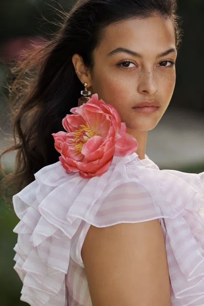 Victoria's Secret отмечает 15-летие аромата Bombshell